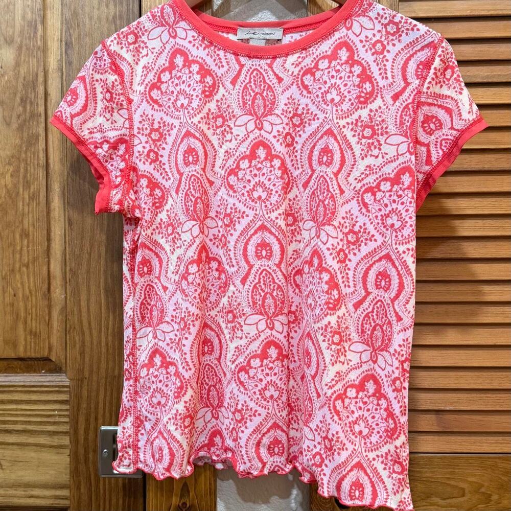 Cute paisley tee